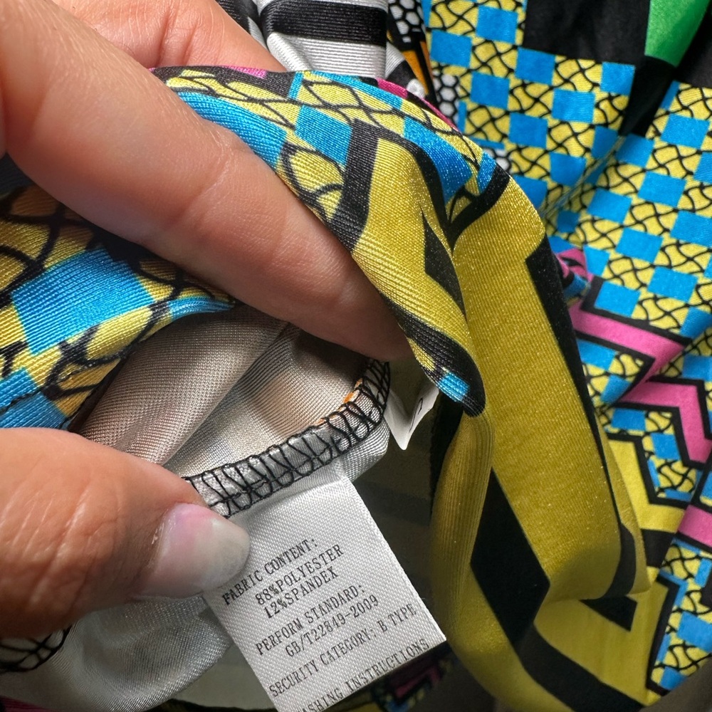Colorful Geometric Print Dress - Picture 4 of 4